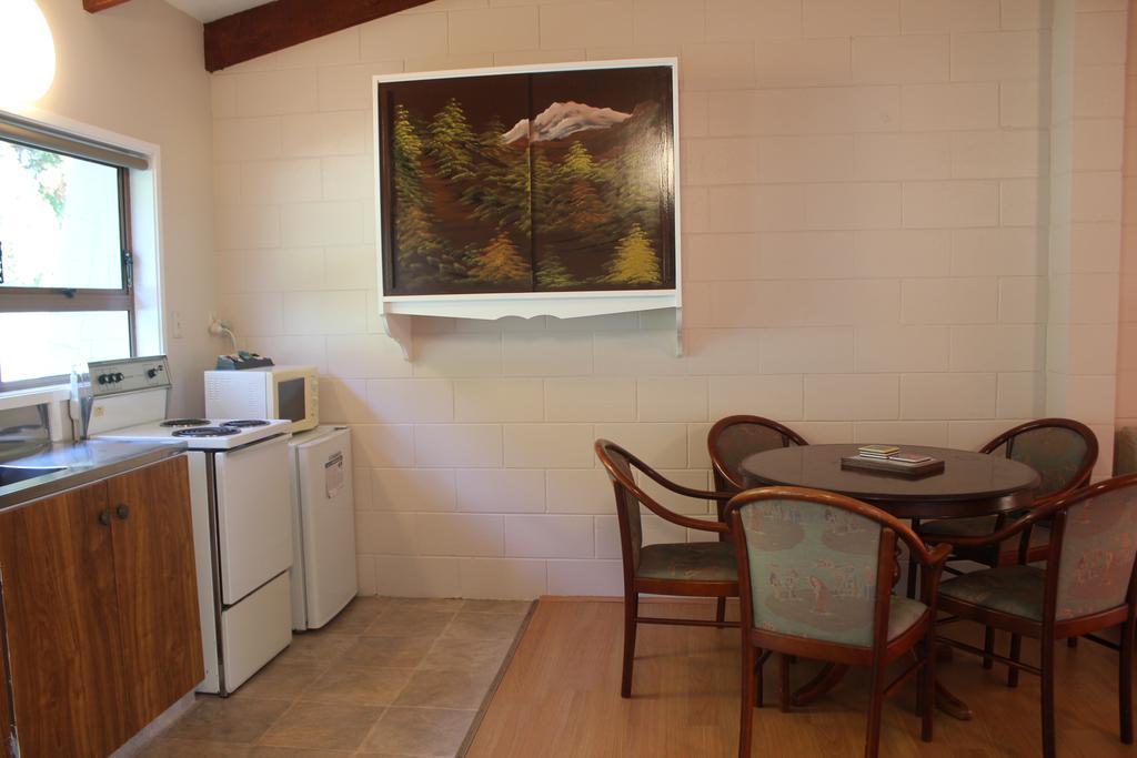 Katikati Motel Экстерьер фото