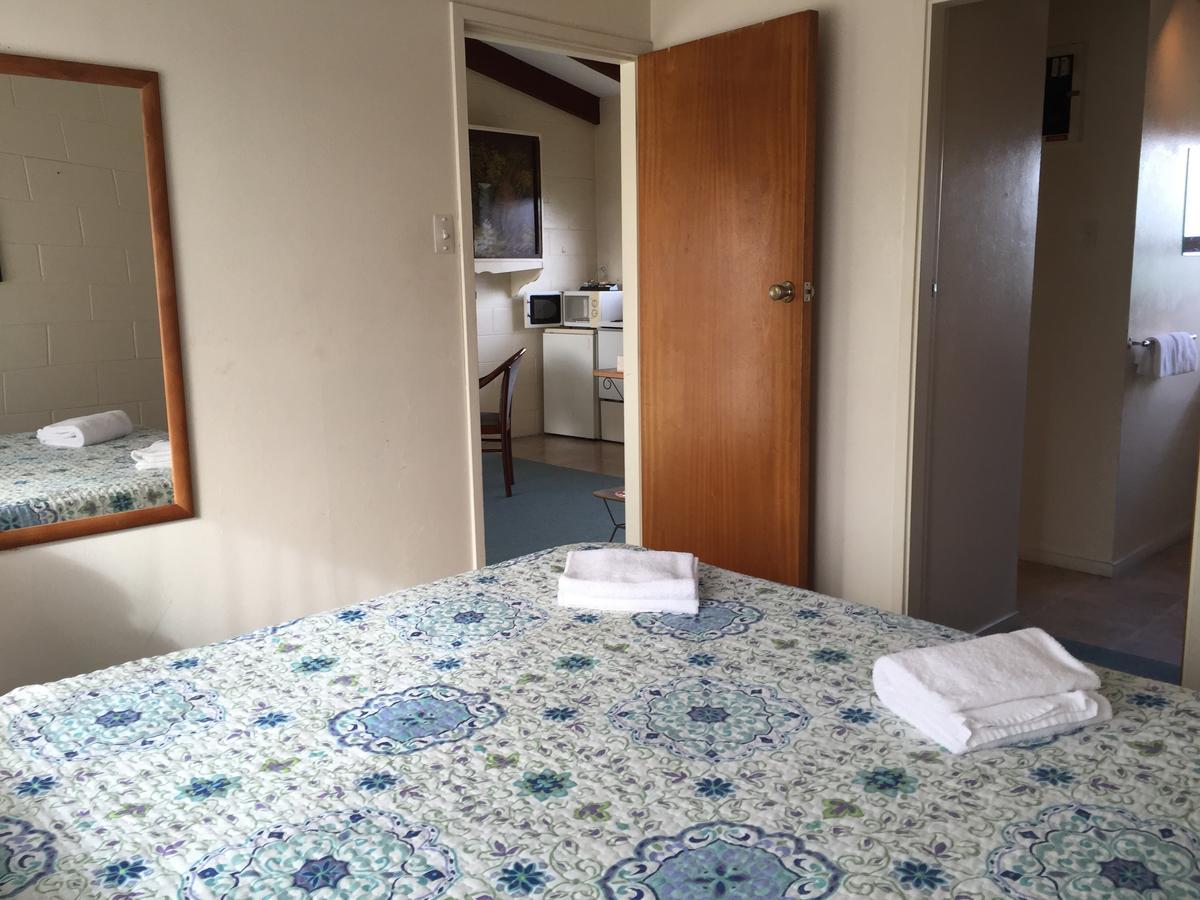 Katikati Motel Экстерьер фото